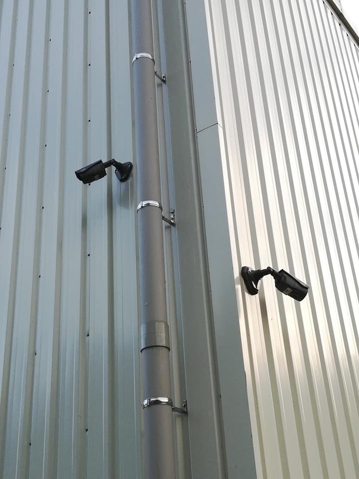 【事例②】和歌山県橋本市 工場の防犯カメラ設置事例